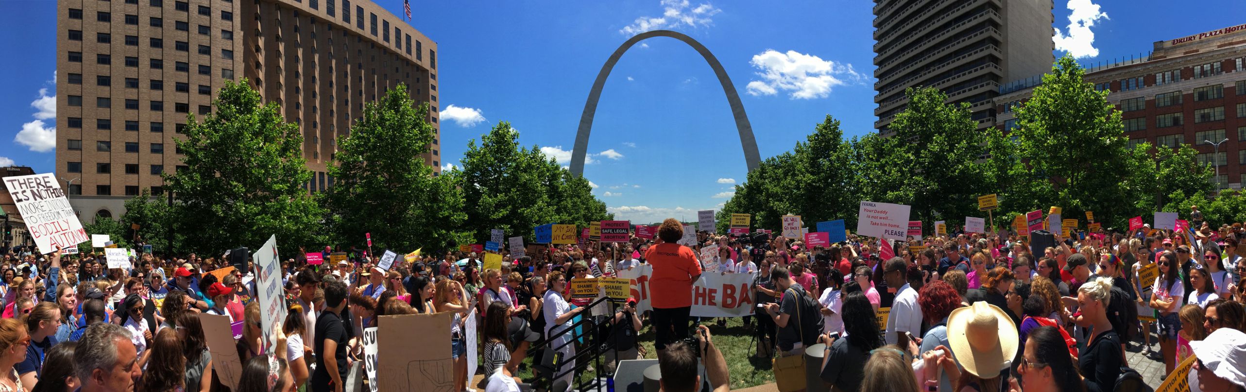 Abortion rights rally results in arrests downtown